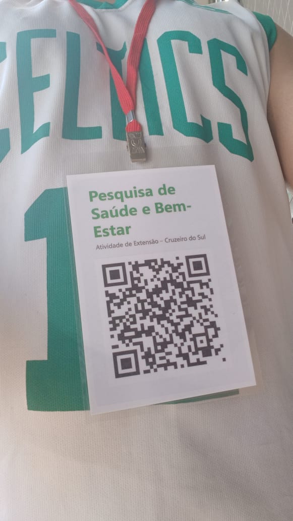 Crachá impresso e plástificado para a pesquisa